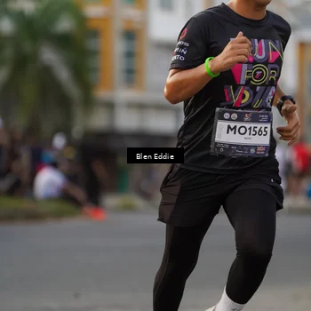 Runner Photo 7825965