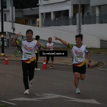 Runner Photo 7825999