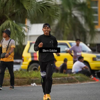 Runner Photo 7826001