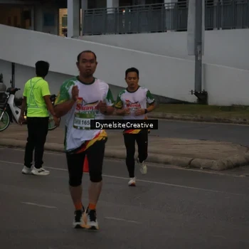 Runner Photo 7826004