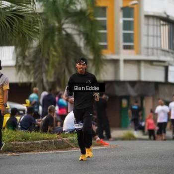 Runner Photo 7826015