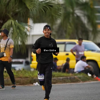 Runner Photo 7826075