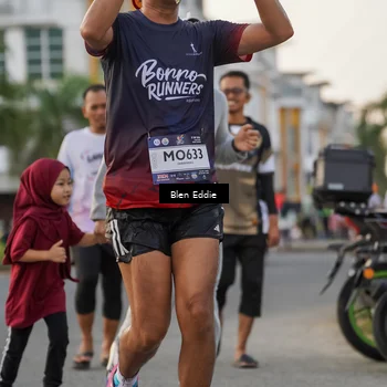Runner Photo 7826205