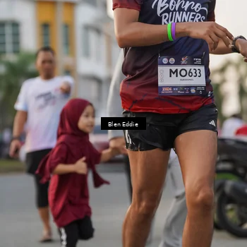 Runner Photo 7826211