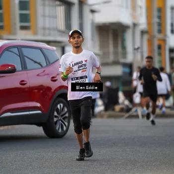 Runner Photo 7826290