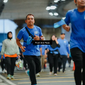 Runner Photo 7826310