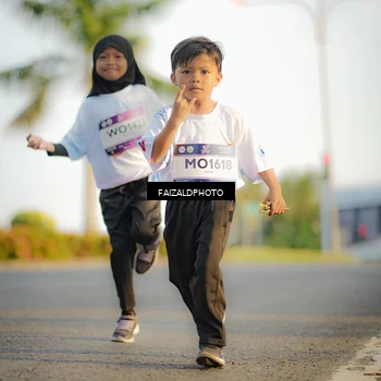 Runner Photo 7826361