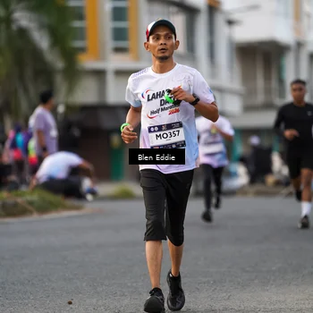 Runner Photo 7826406