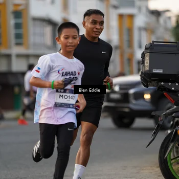 Runner Photo 7826409