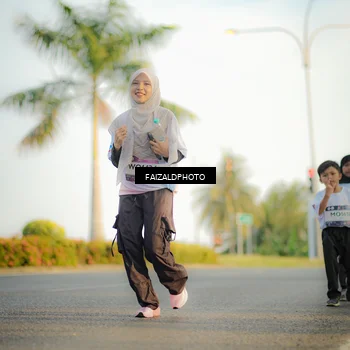 Runner Photo 7826441