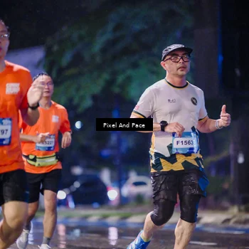Runner Photo 7826467