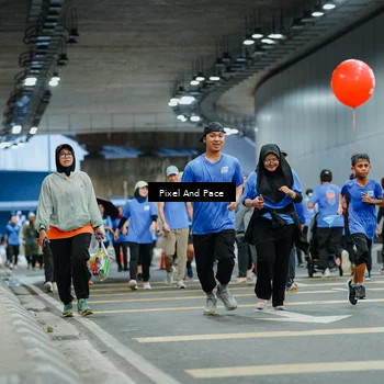 Runner Photo 7826475