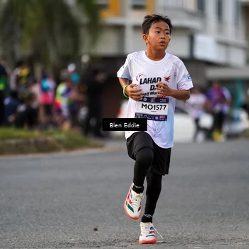 Runner Photo 7826512