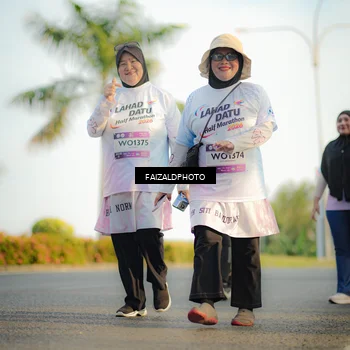Runner Photo 7826554