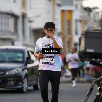 Runner Photo 7826571