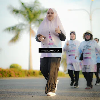 Runner Photo 7826584
