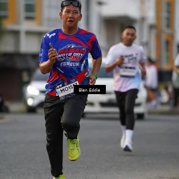 Runner Photo 7826610