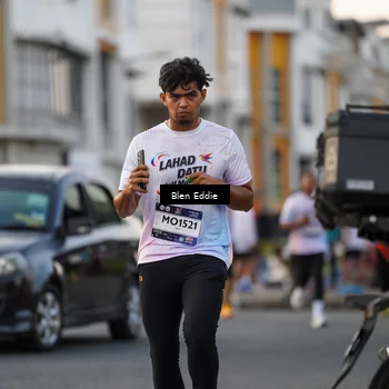Runner Photo 7826611