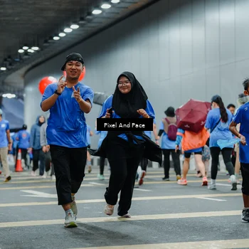 Runner Photo 7826618