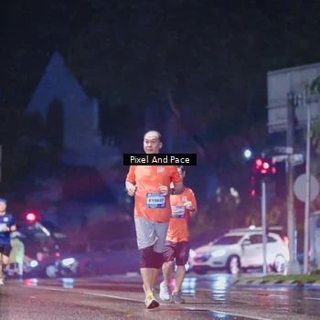 Runner Photo 7826698