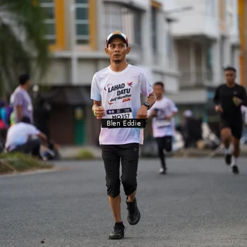 Runner Photo 7826699