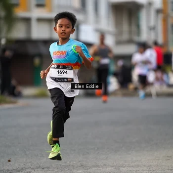 Runner Photo 7826704