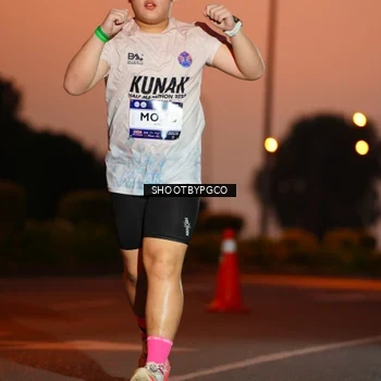 Runner Photo 7826711
