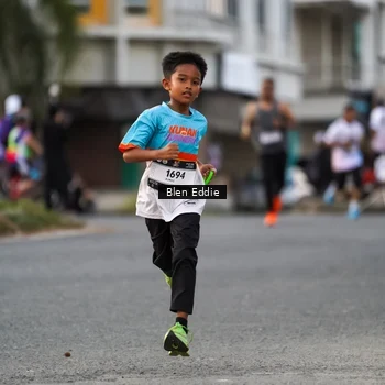 Runner Photo 7826713