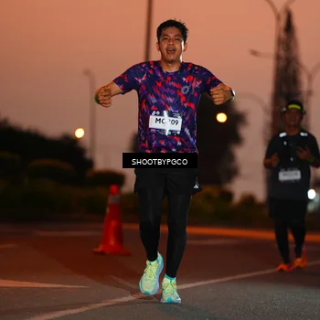 Runner Photo 7826833