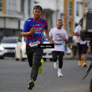 Runner Photo 7826853