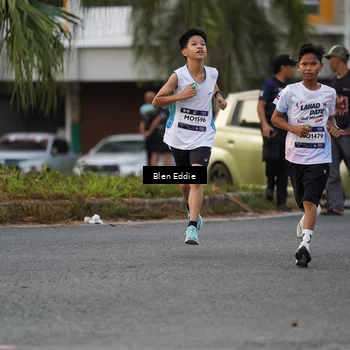 Runner Photo 7826856