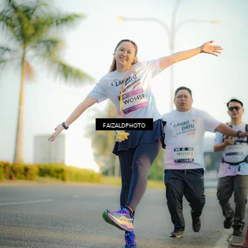 Runner Photo 7826869