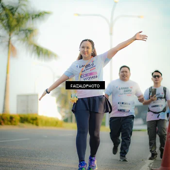 Runner Photo 7826878