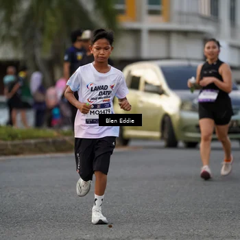 Runner Photo 7826887