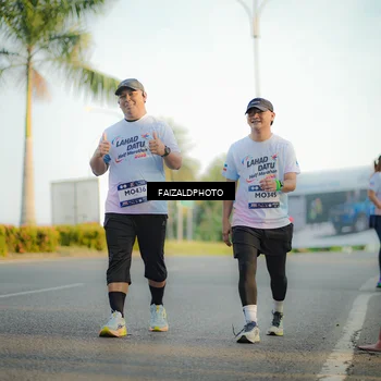 Runner Photo 7826933