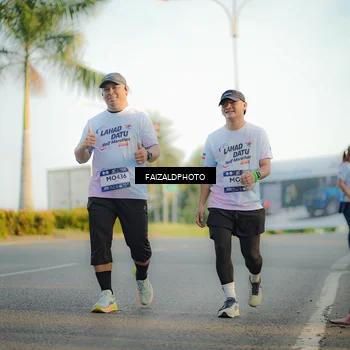 Runner Photo 7826935