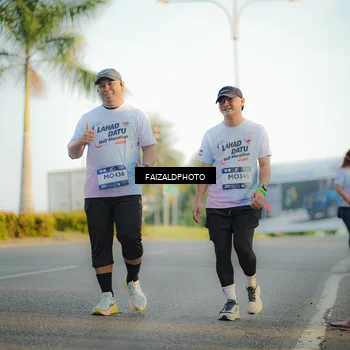 Runner Photo 7826941