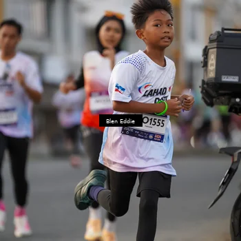 Runner Photo 7827013