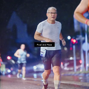 Runner Photo 7827080
