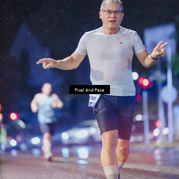 Runner Photo 7827105
