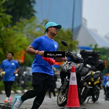 Runner Photo 7827201