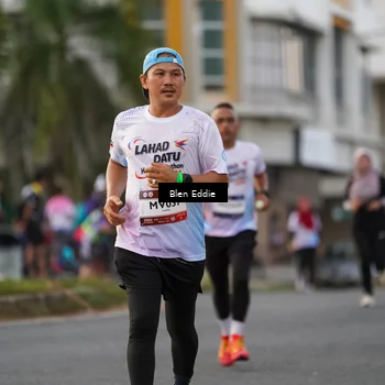 Runner Photo 7827301