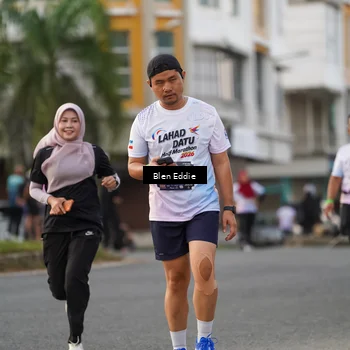 Runner Photo 7827358