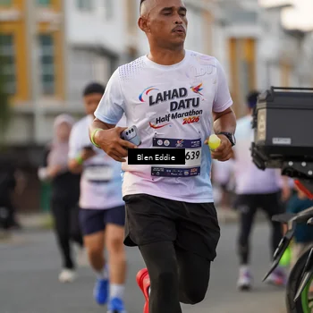 Runner Photo 7827384