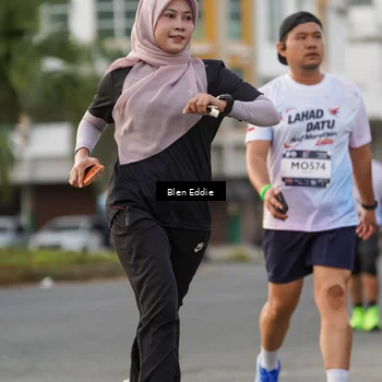 Runner Photo 7827397