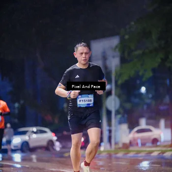 Runner Photo 7827562