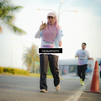 Runner Photo 7827577