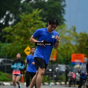Runner Photo 7827615