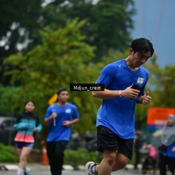 Runner Photo 7827617