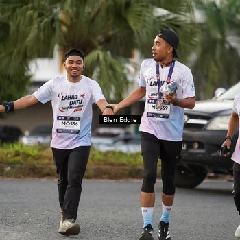 Runner Photo 7827660